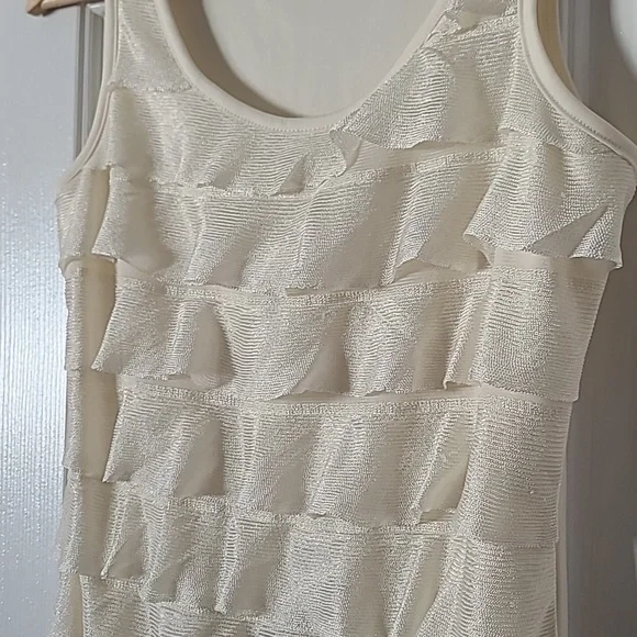 Ivory/Cream Ruffle tank top - Picture 2 of 2
